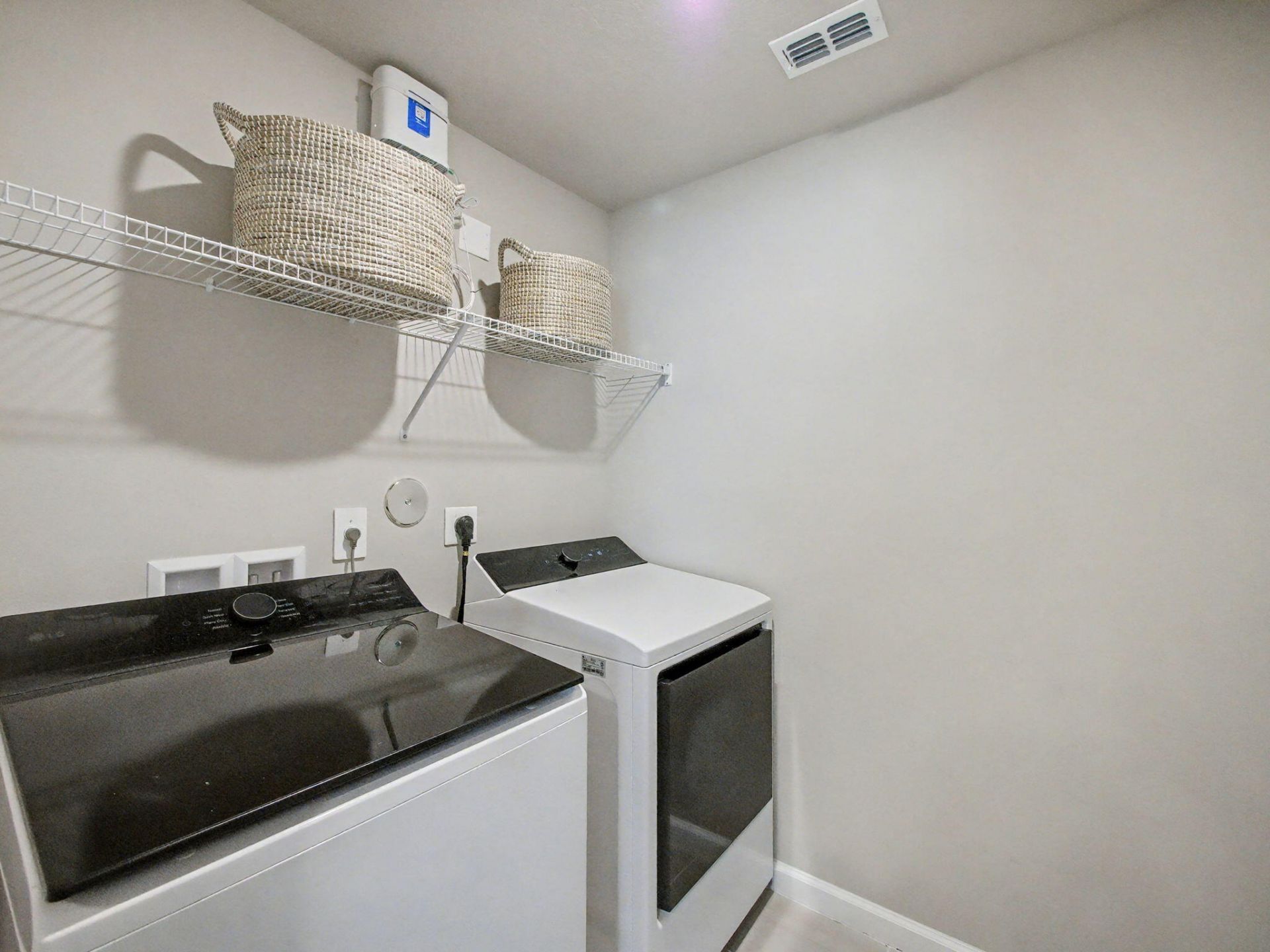 5747 SE Edgewater Circle, Stuart, FL 34997 Photo