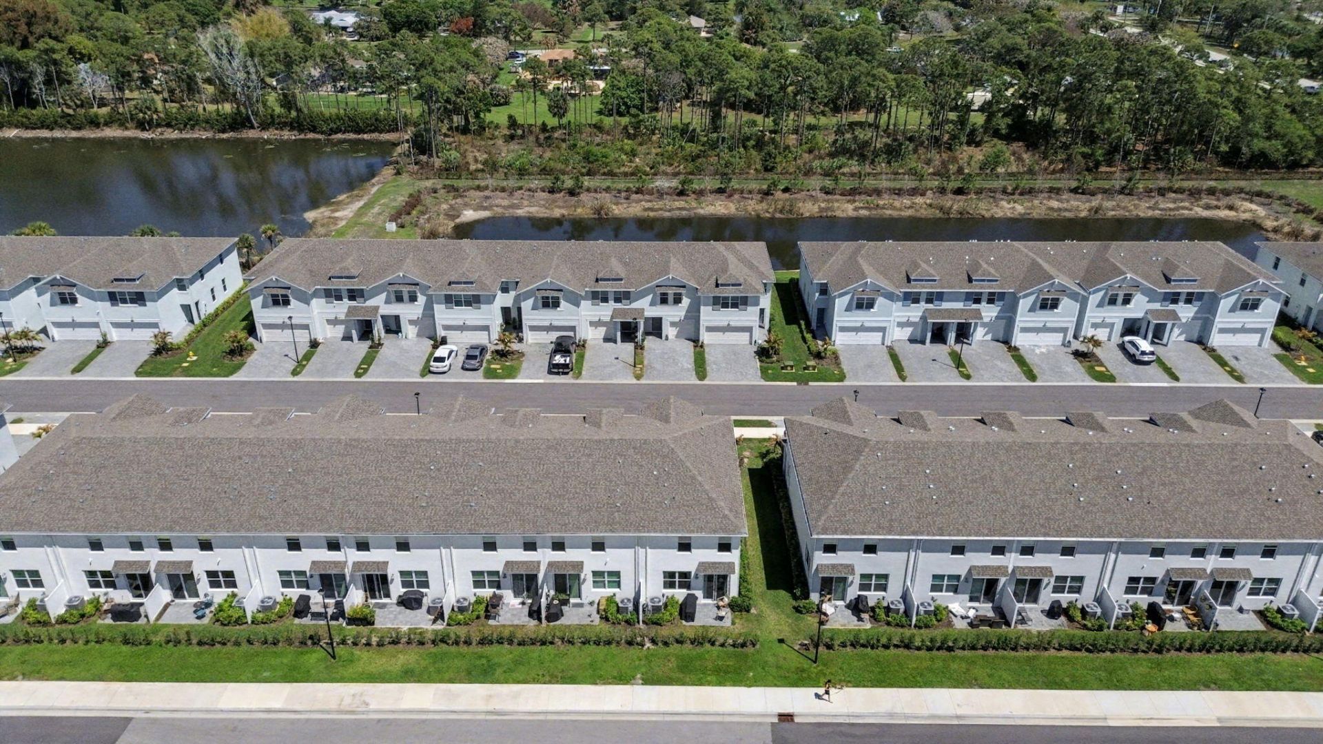 5747 SE Edgewater Circle, Stuart, FL 34997 Photo