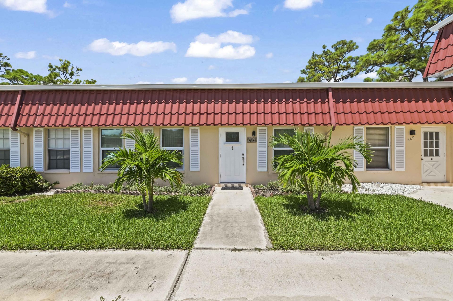 647 Marlboro Oval, Greenacres, FL 33467 Photo