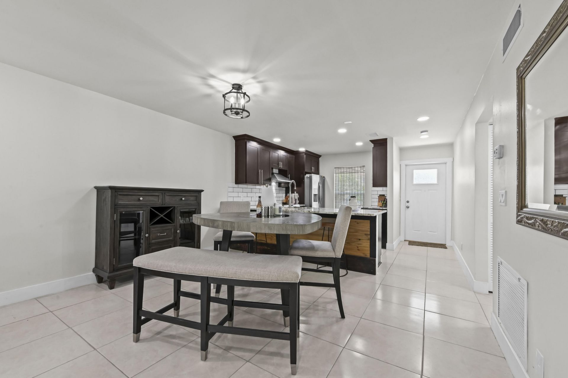 647 Marlboro Oval, Greenacres, FL 33467 Photo