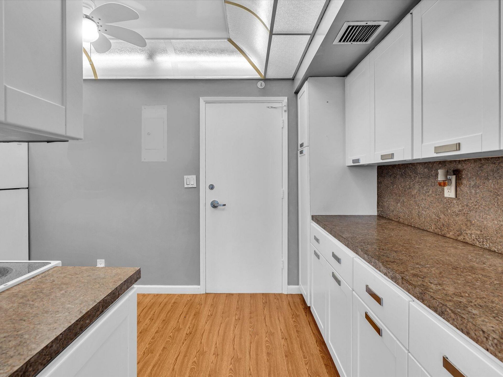 3300 NE 36th Street, Unit 820, Fort Lauderdale, FL 33308 Photo