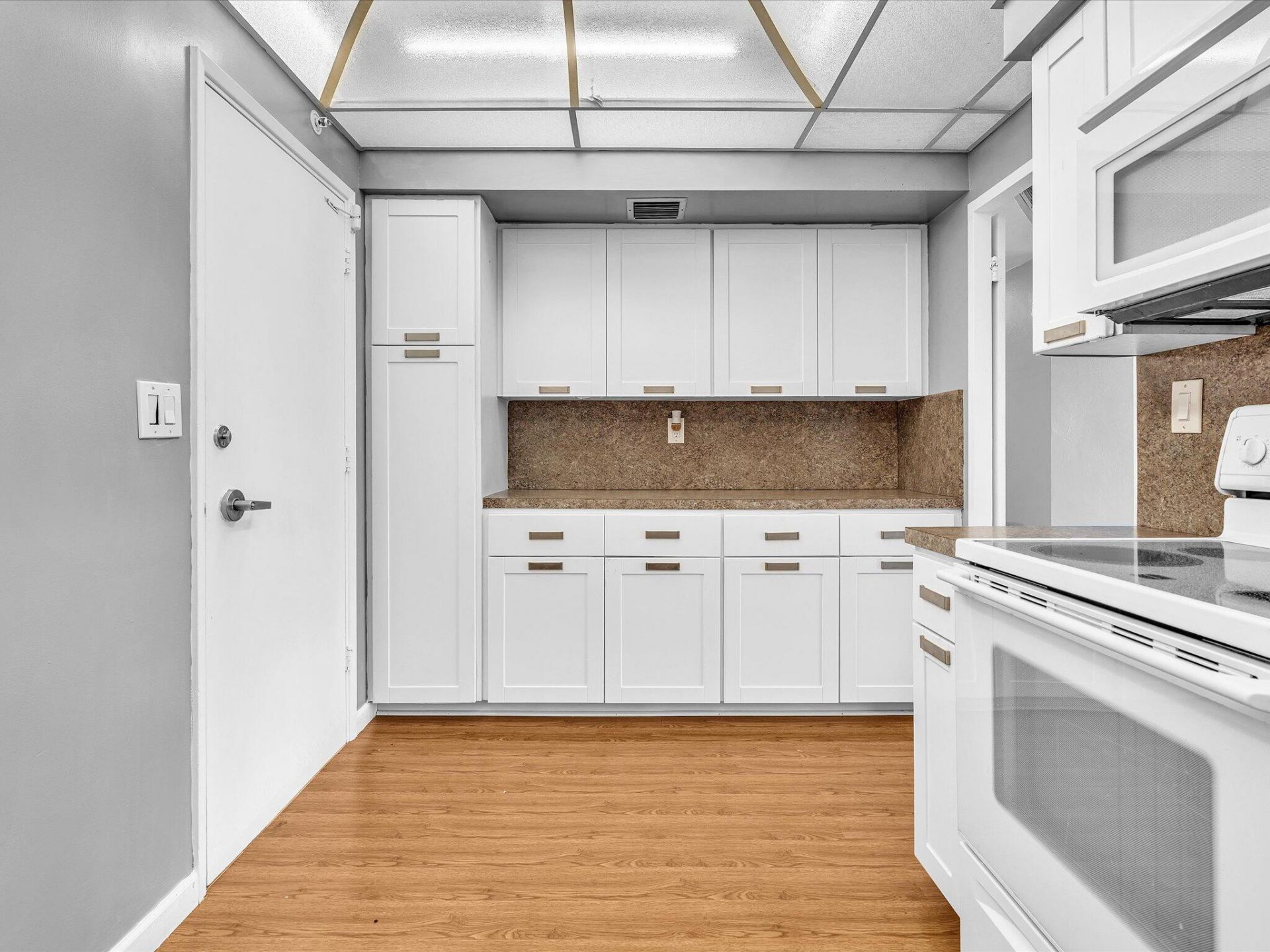 3300 NE 36th Street, Unit 820, Fort Lauderdale, FL 33308 Photo