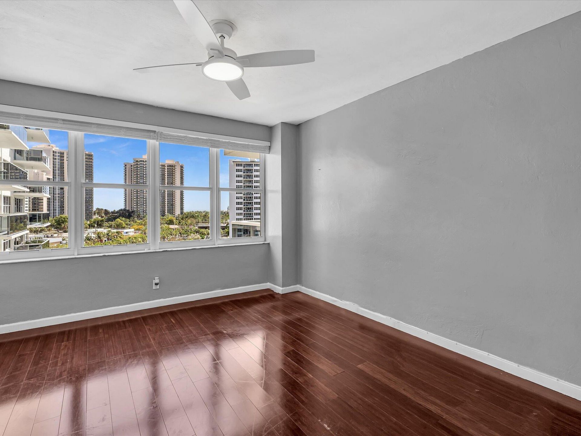 3300 NE 36th Street, Unit 820, Fort Lauderdale, FL 33308 Photo