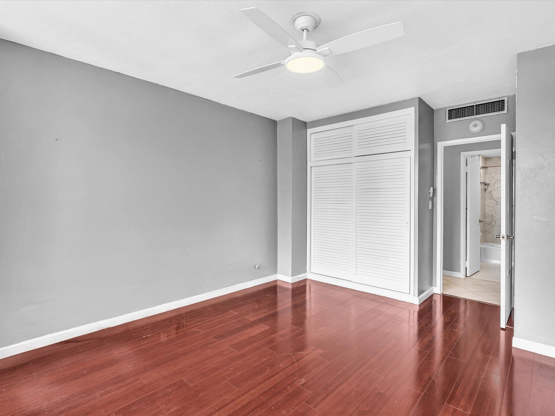 3300 NE 36th Street, Unit 820, Fort Lauderdale, FL 33308 Photo