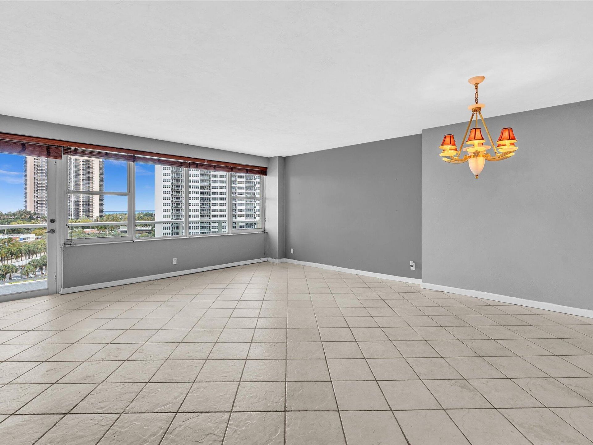 3300 NE 36th Street, Unit 820, Fort Lauderdale, FL 33308 Photo
