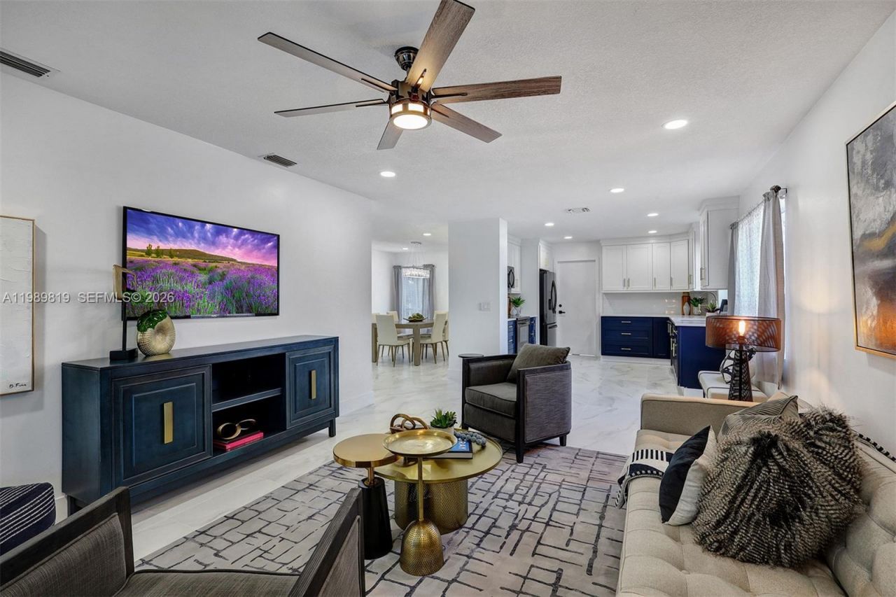 104 Wedgewood Lks S, Greenacres, FL 33463 Photo