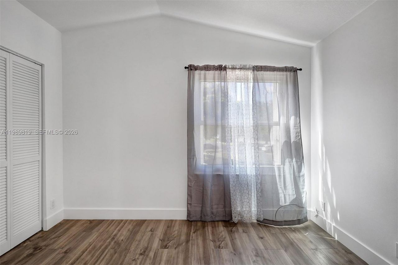 104 Wedgewood Lks S, Greenacres, FL 33463 Photo