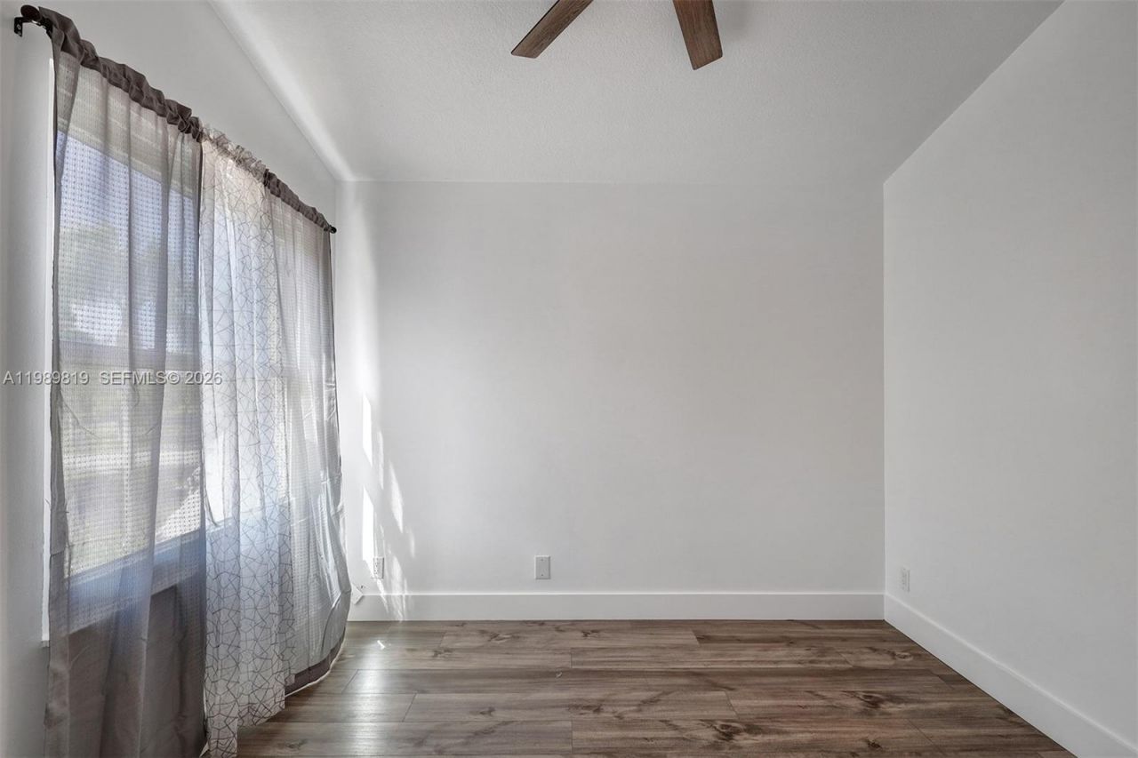 104 Wedgewood Lks S, Greenacres, FL 33463 Photo