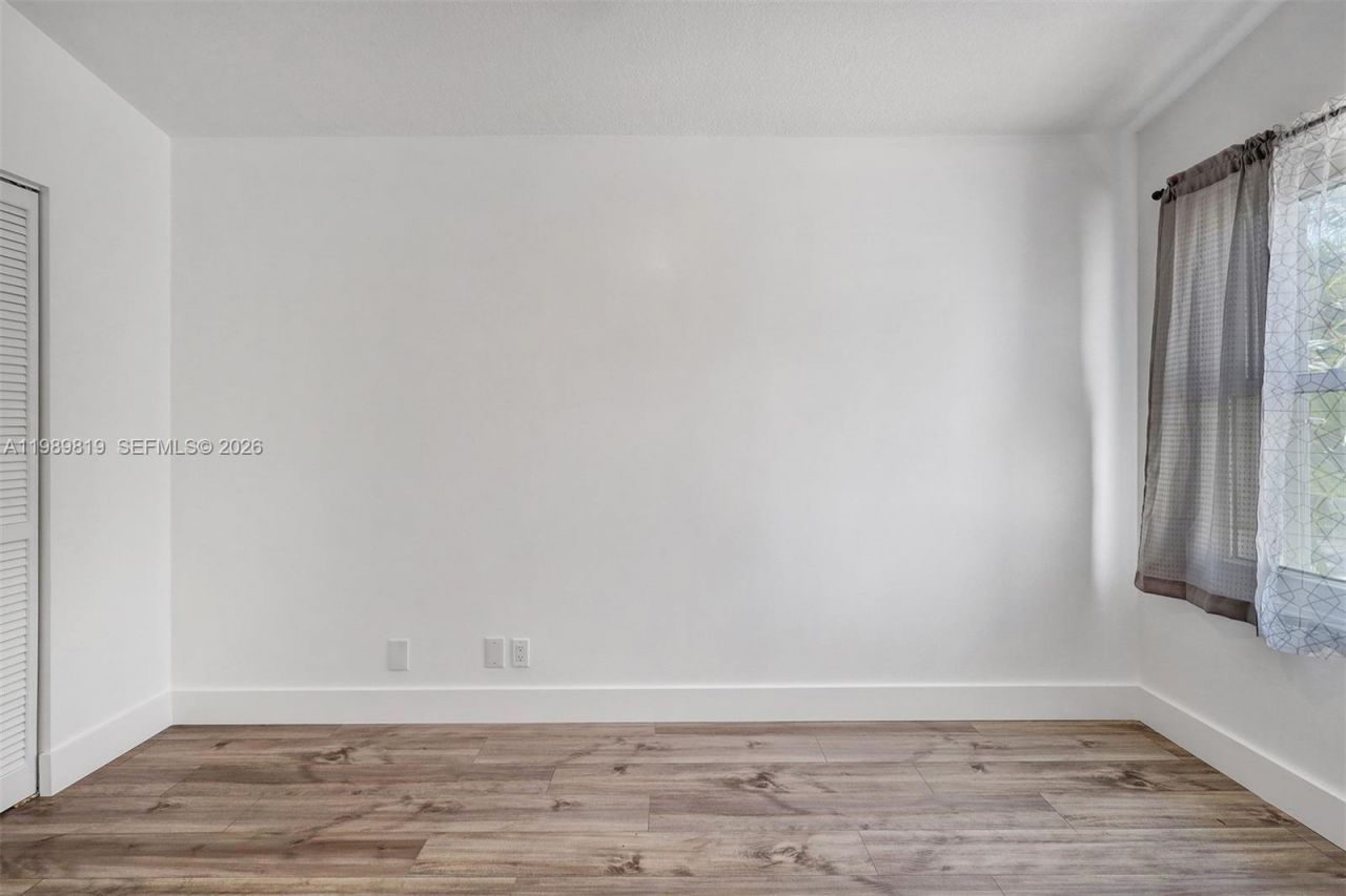 104 Wedgewood Lks S, Greenacres, FL 33463 Photo