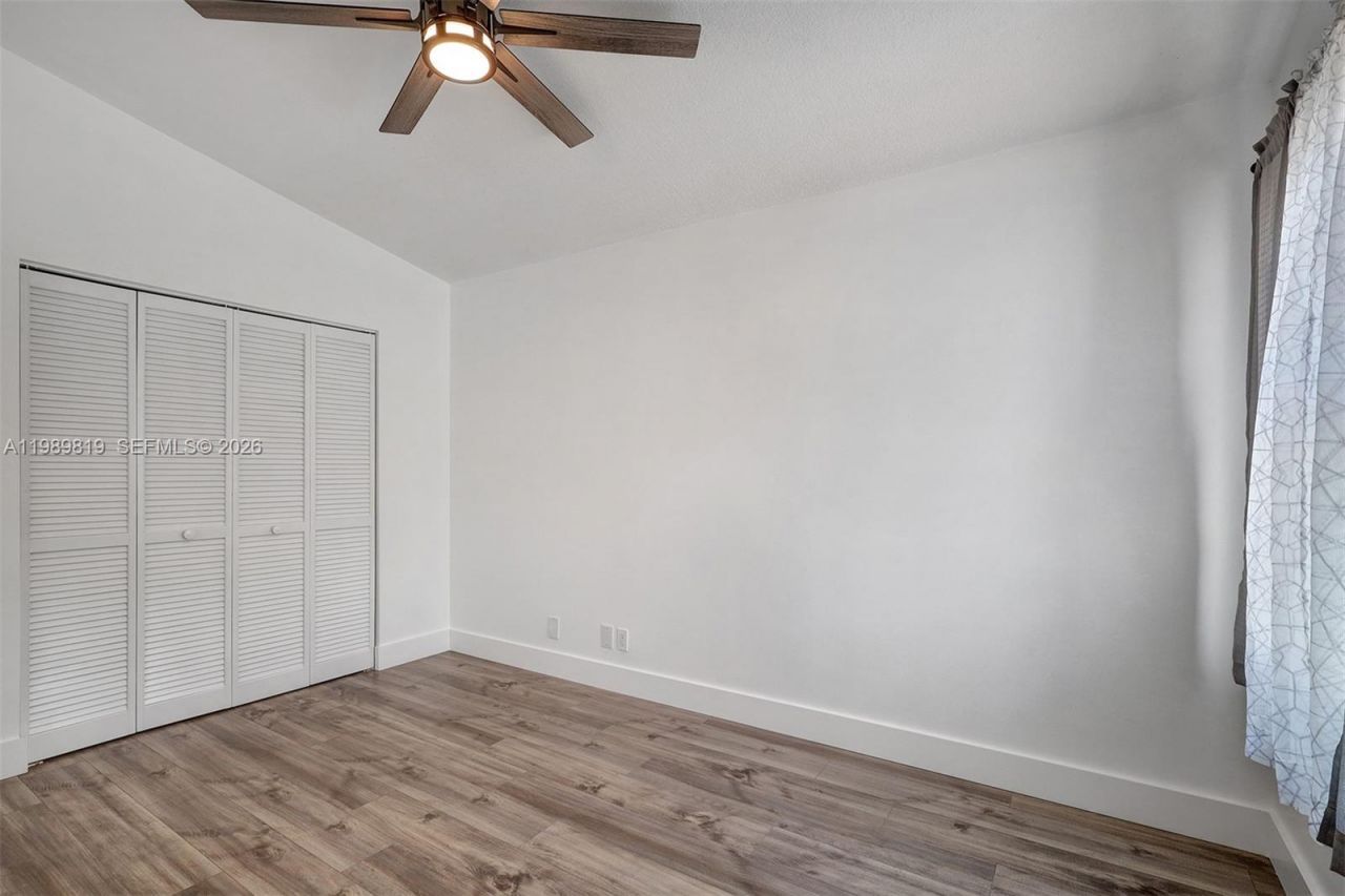 104 Wedgewood Lks S, Greenacres, FL 33463 Photo