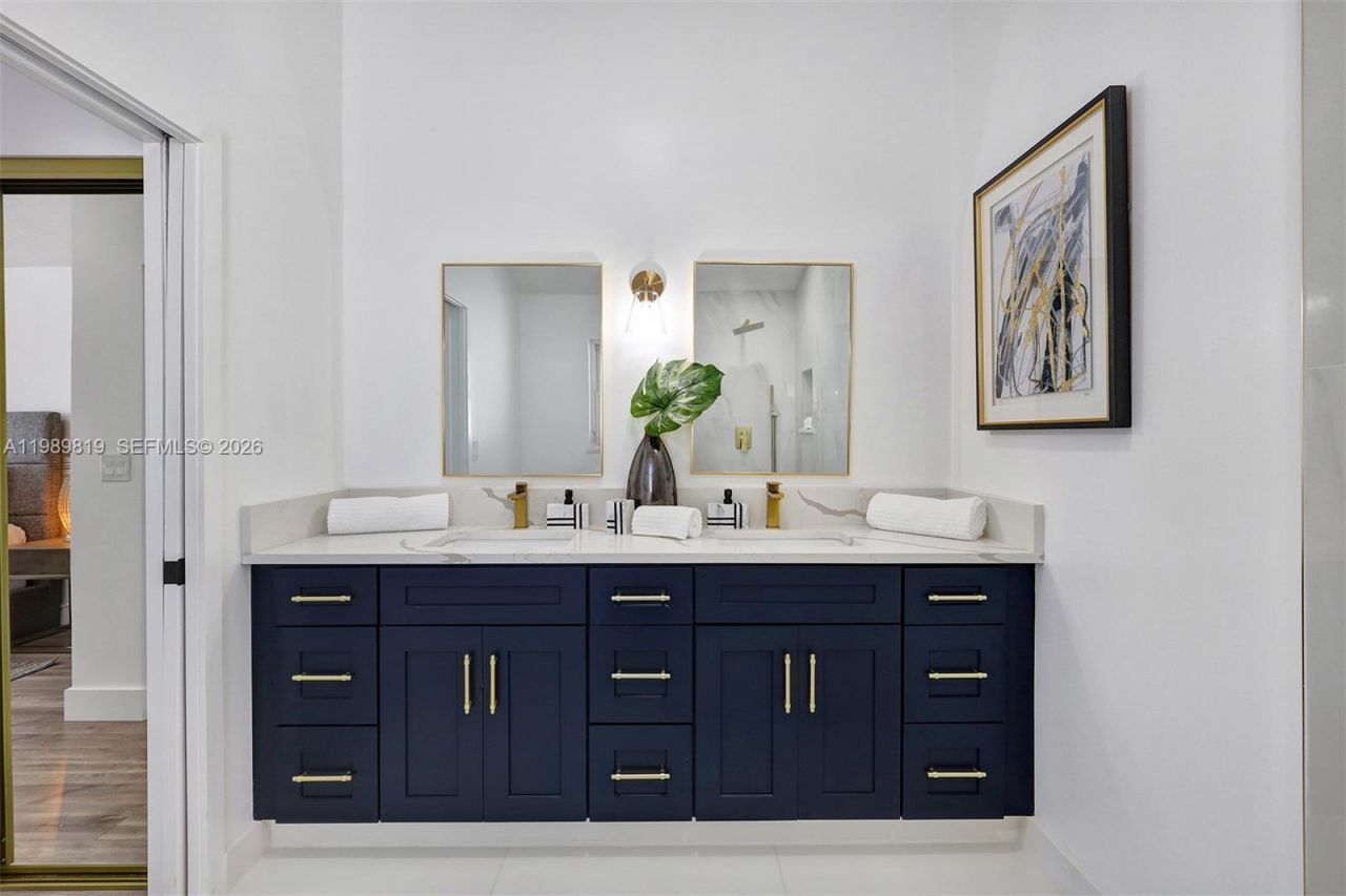 104 Wedgewood Lks S, Greenacres, FL 33463 Photo