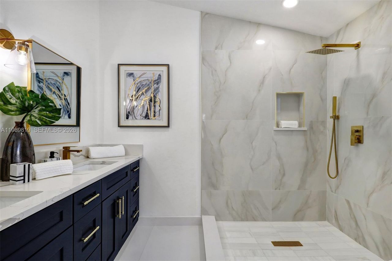 104 Wedgewood Lks S, Greenacres, FL 33463 Photo