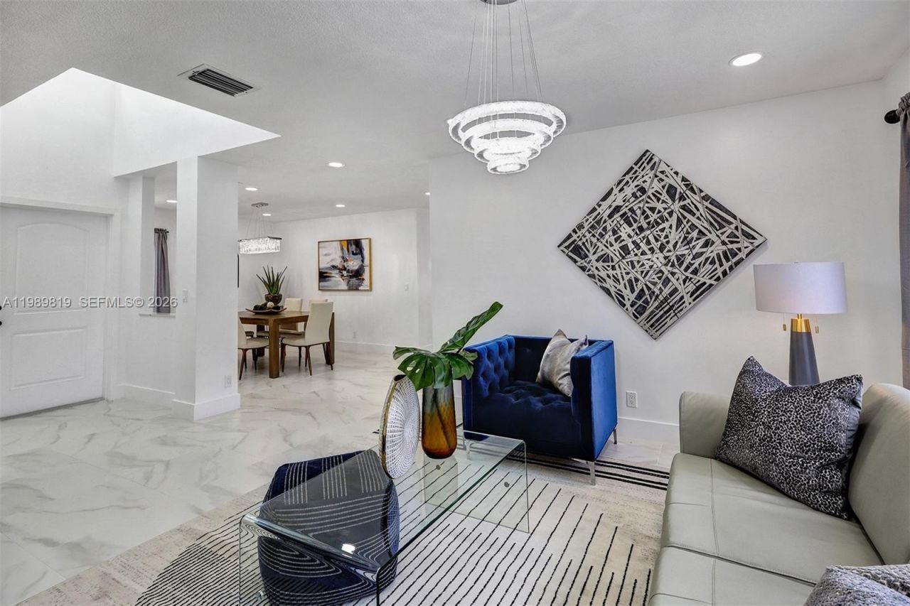 104 Wedgewood Lks S, Greenacres, FL 33463 Photo