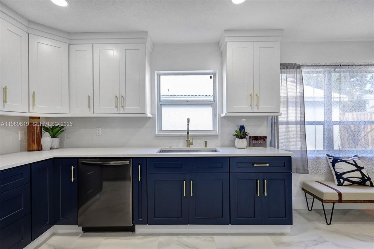 104 Wedgewood Lks S, Greenacres, FL 33463 Photo