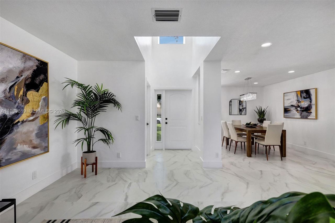 104 Wedgewood Lks S, Greenacres, FL 33463 Photo