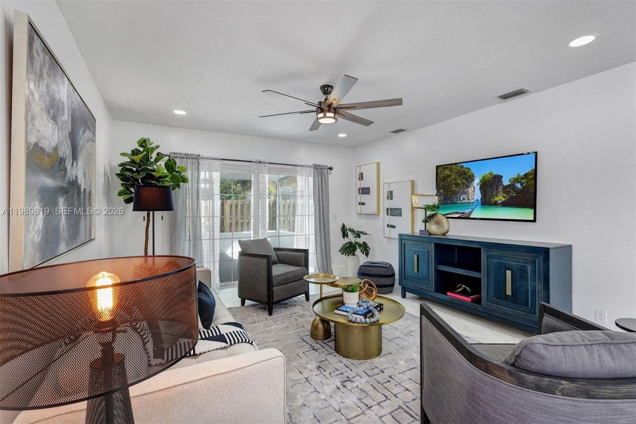 104 Wedgewood Lks S, Greenacres, FL 33463 Photo