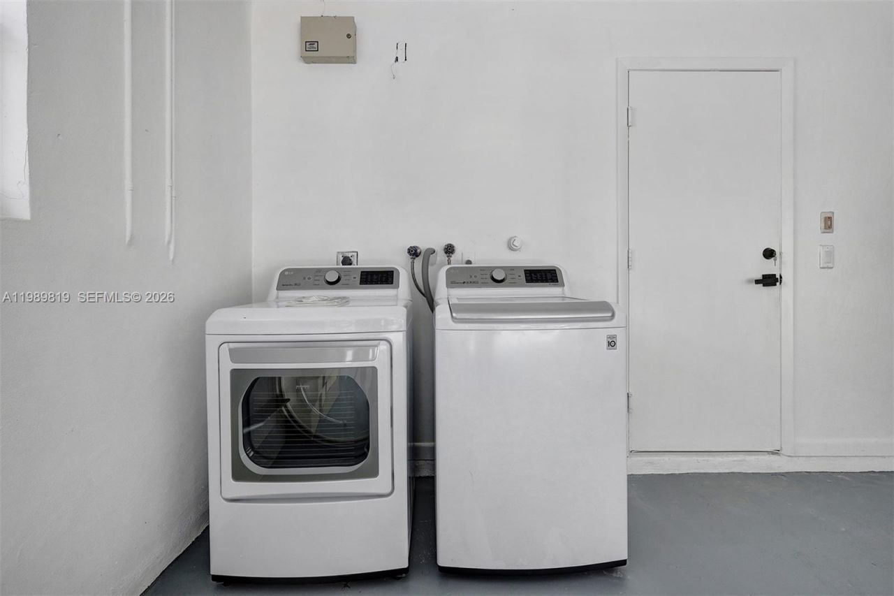 104 Wedgewood Lks S, Greenacres, FL 33463 Photo