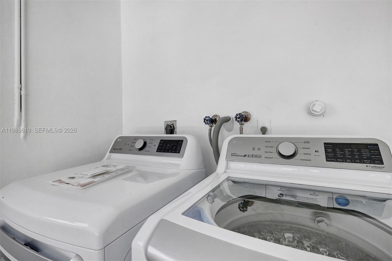 104 Wedgewood Lks S, Greenacres, FL 33463 Photo