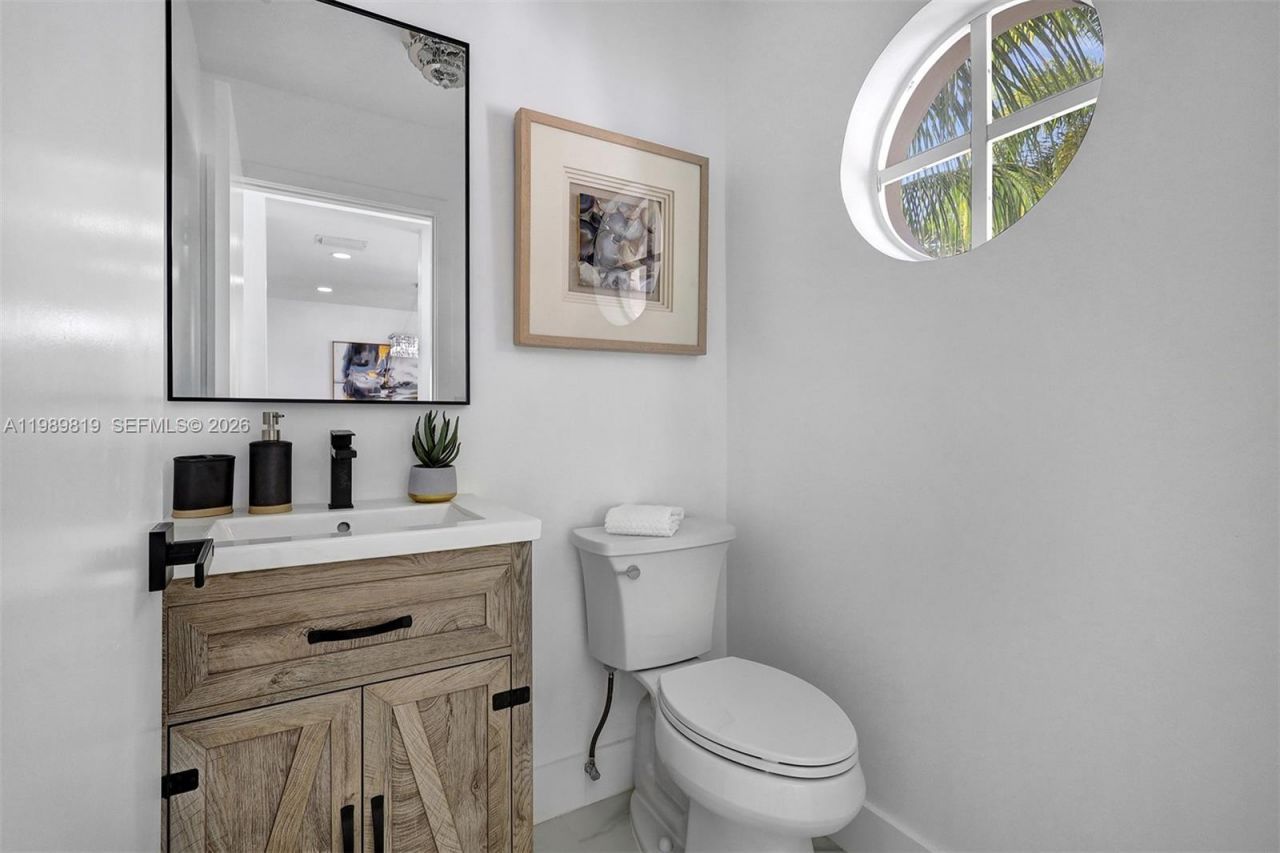 104 Wedgewood Lks S, Greenacres, FL 33463 Photo