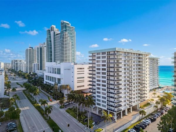 3725 S Ocean Dr , Unit 1024, Hollywood, FL 33019