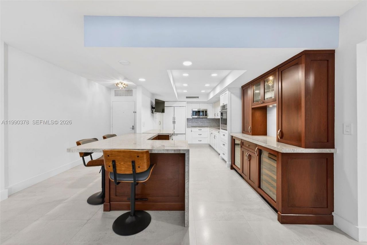 3725 S Ocean Dr , Unit 1024, Hollywood, FL 33019 Photo