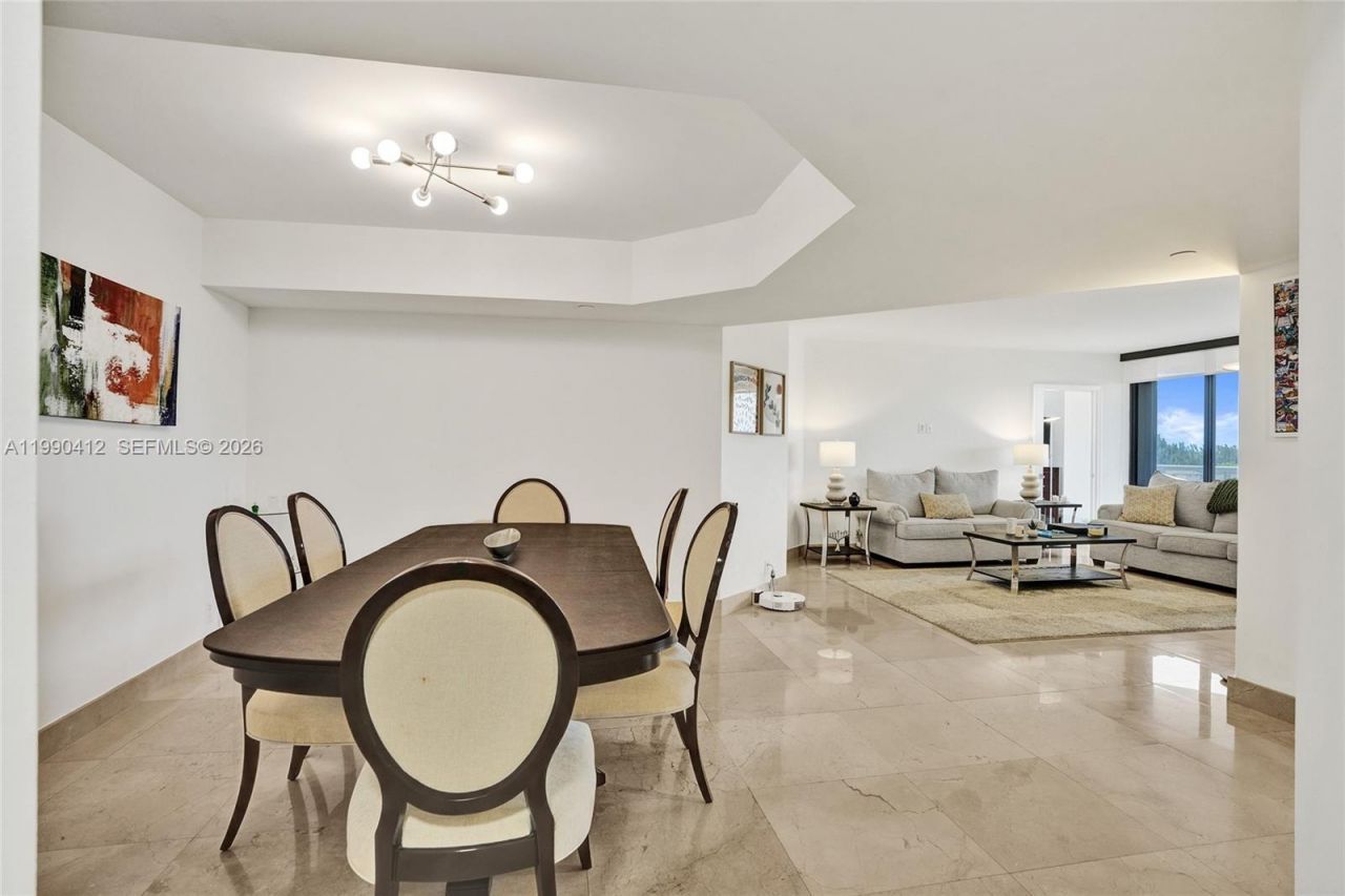 3598 Yacht Club Dr , Unit 702, Aventura, FL 33180 Photo