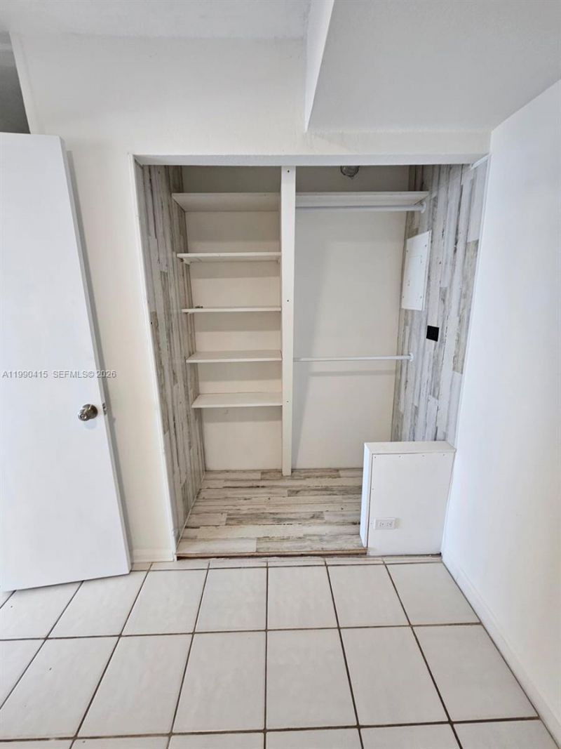 7135 Collins Ave , Unit 1821, Miami Beach, FL 33141 Photo