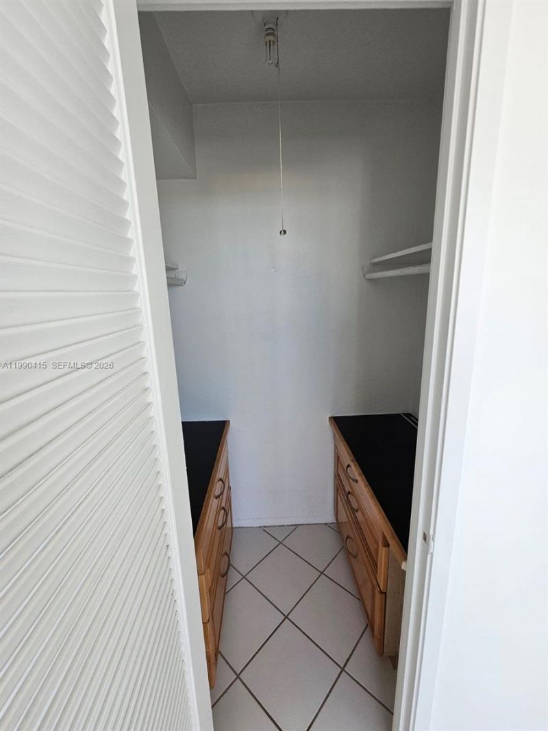 7135 Collins Ave , Unit 1821, Miami Beach, FL 33141 Photo