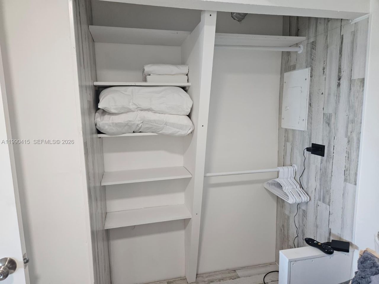 7135 Collins Ave, Unit 1821, Miami Beach, FL 33141 Photo