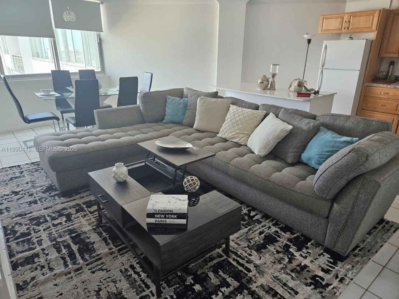 7135 Collins Ave, Unit 1821, Miami Beach, FL 33141 Photo