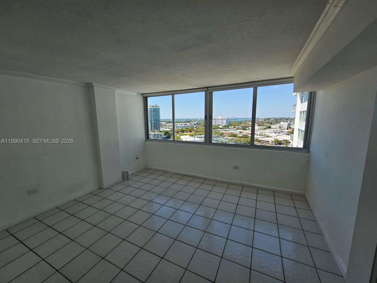7135 Collins Ave , Unit 1821, Miami Beach, FL 33141 Photo