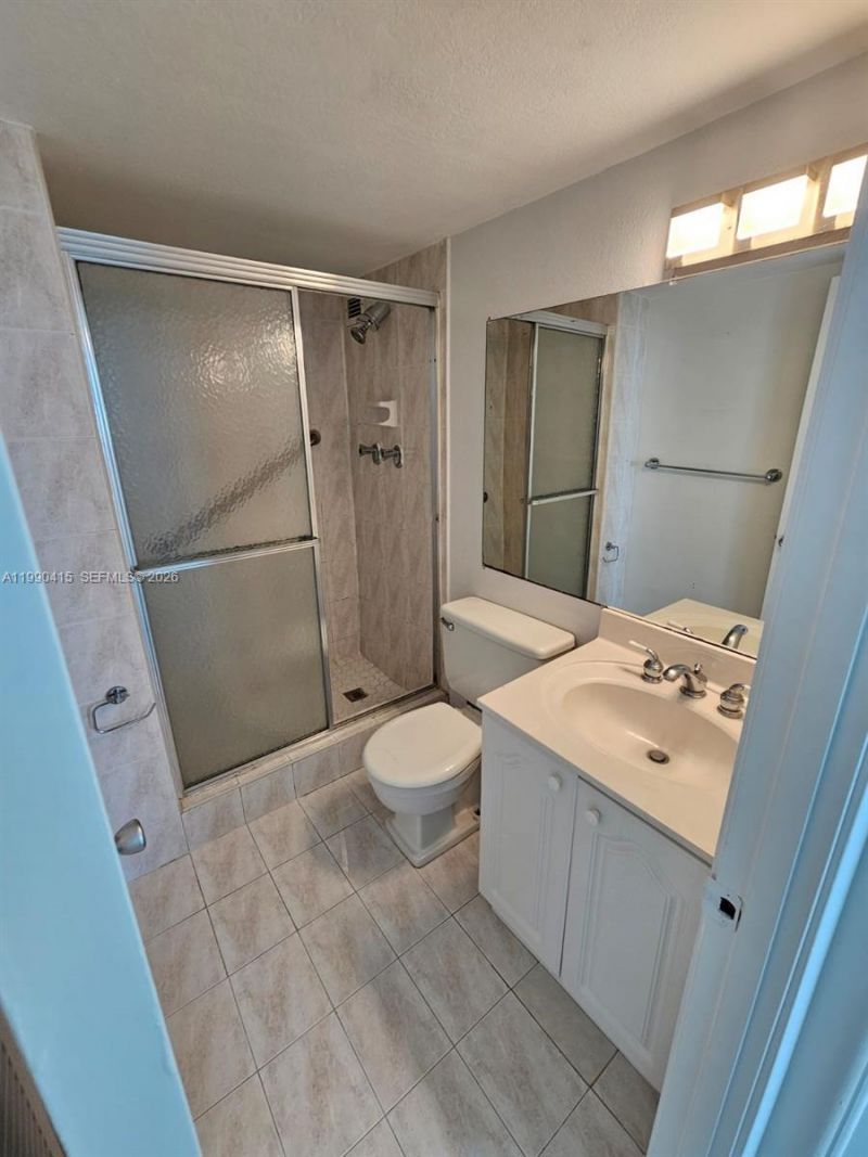 7135 Collins Ave , Unit 1821, Miami Beach, FL 33141 Photo