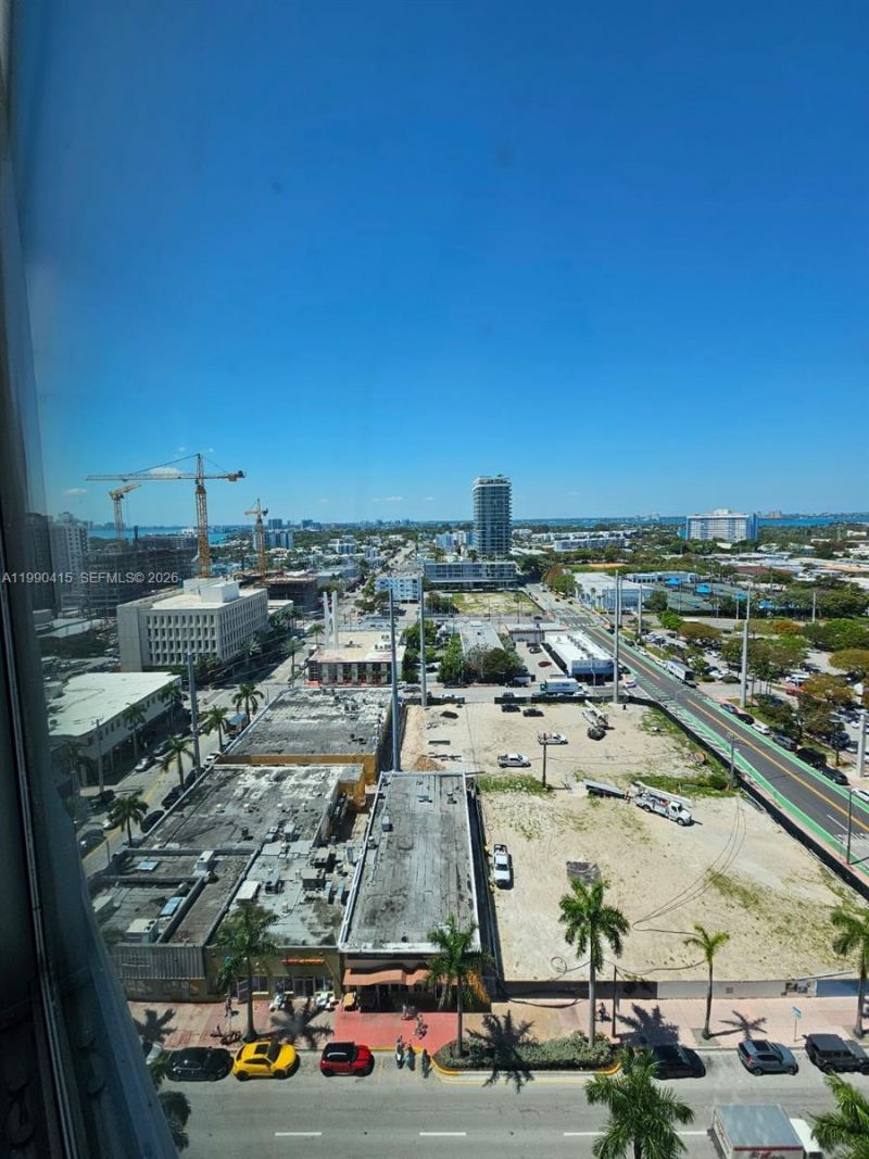 7135 Collins Ave, Unit 1821, Miami Beach, FL 33141 Photo