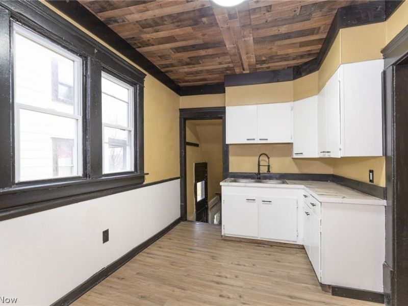 258 Oberlin Court, Akron, OH 44311 Photo 11