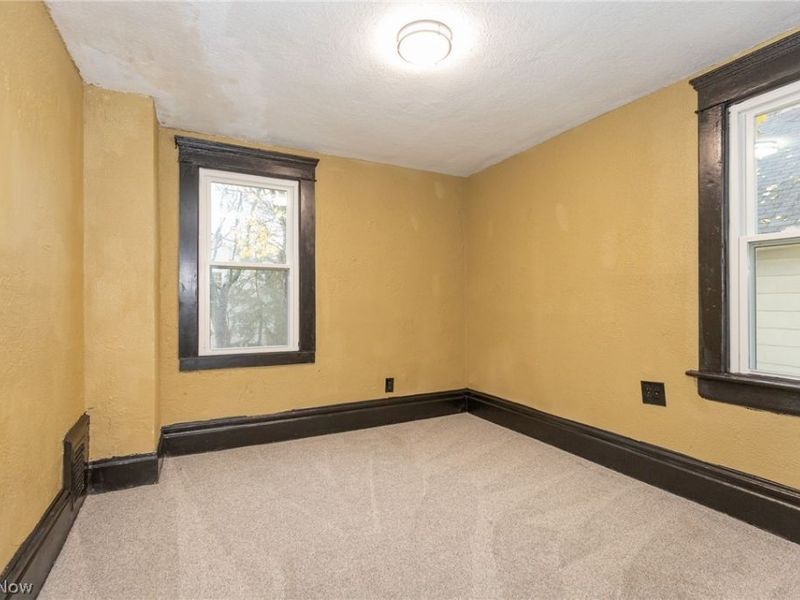 258 Oberlin Court, Akron, OH 44311 Photo 22