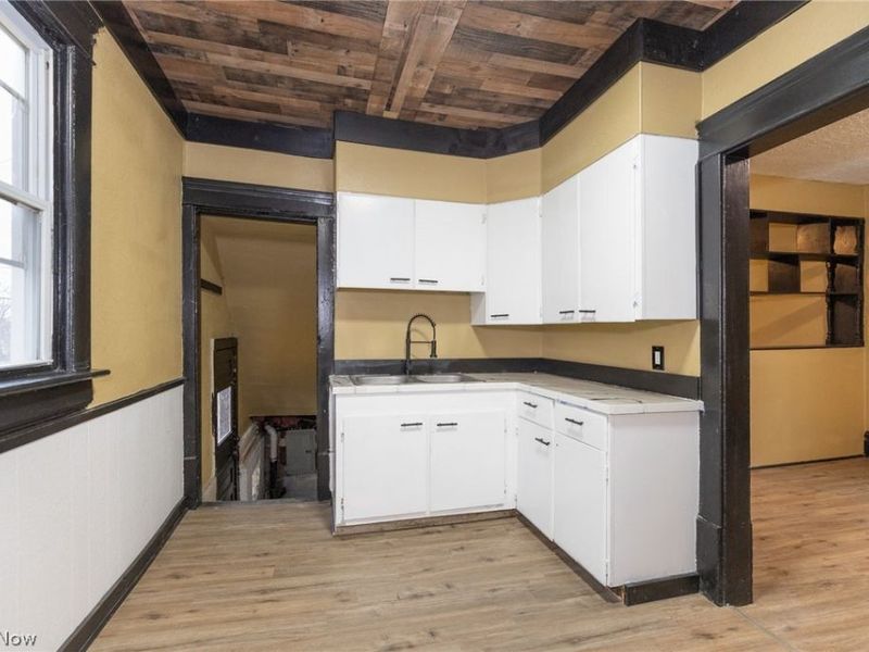 258 Oberlin Court, Akron, OH 44311 Photo 9