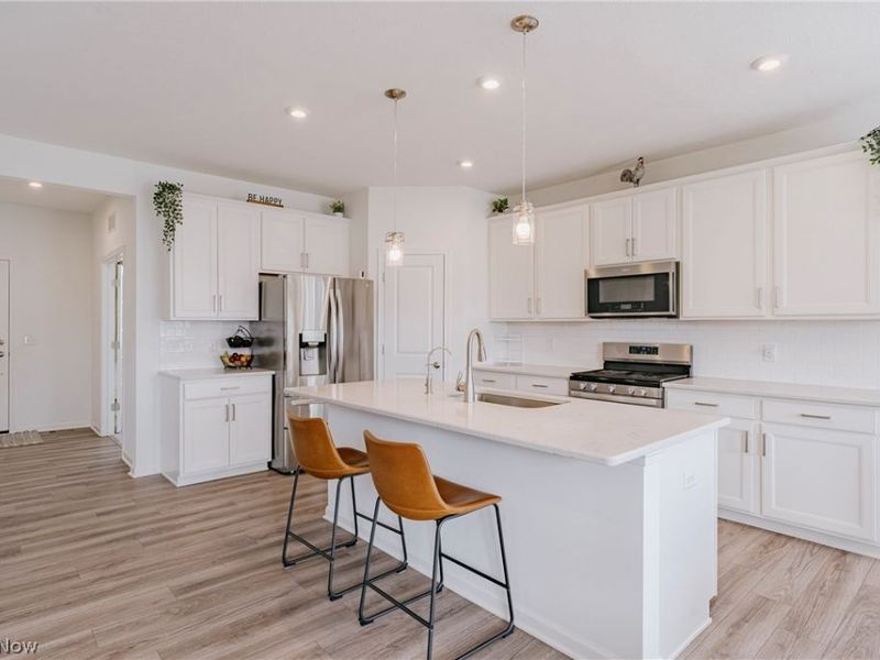 23665 Rebecca Lane, Columbia Station, OH 44028 Photo 6