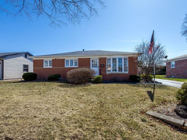 3610 30th Avenue , Rock Island, IL 61201