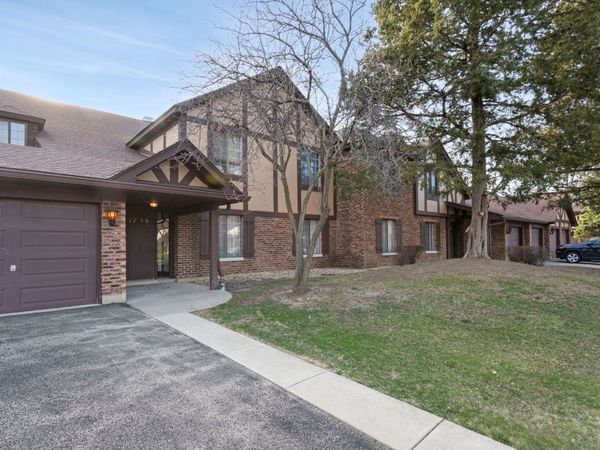 1756 Plymouth Court, Unit B, Wheaton, IL 60189