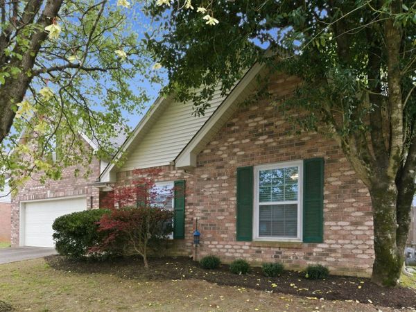 357 Roslyn Ct, Nashville, TN 37221