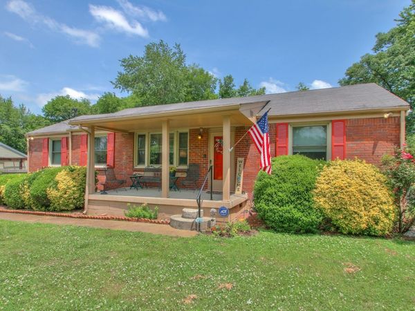 3938 E Ridge Dr, Nashville, TN 37211