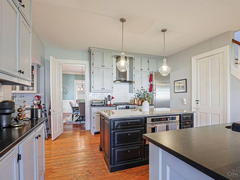 1075 Willow Avenue, Glendale, OH 45246 Photo 18