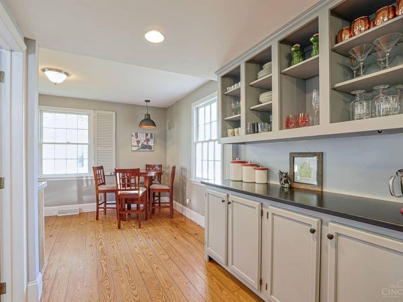 1075 Willow Avenue, Glendale, OH 45246 Photo 23