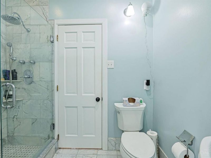 1075 Willow Avenue, Glendale, OH 45246 Photo 32