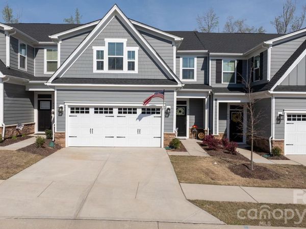 910 Prince Garrett Way, Denver, NC 28037