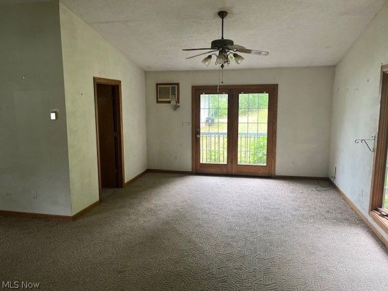 219 W College Street, Scio, OH 43988 Photo 13