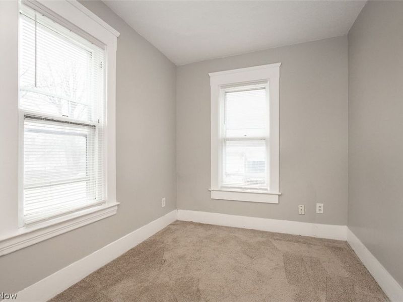 5614 Drake Avenue, Cleveland, OH 44127 Photo 18