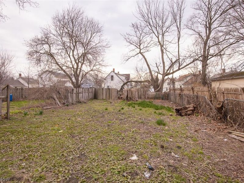 5614 Drake Avenue, Cleveland, OH 44127 Photo 31