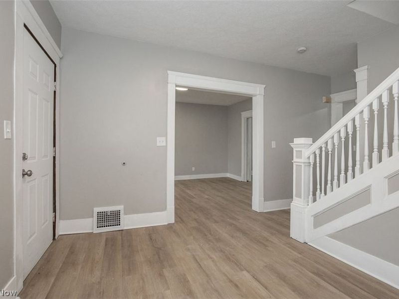 5614 Drake Avenue, Cleveland, OH 44127 Photo 4