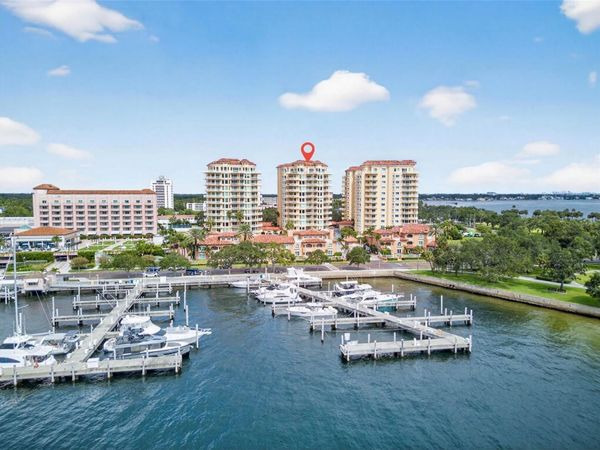 555 5TH AVENUE NE, Unit 332, ST PETERSBURG, FL 33701